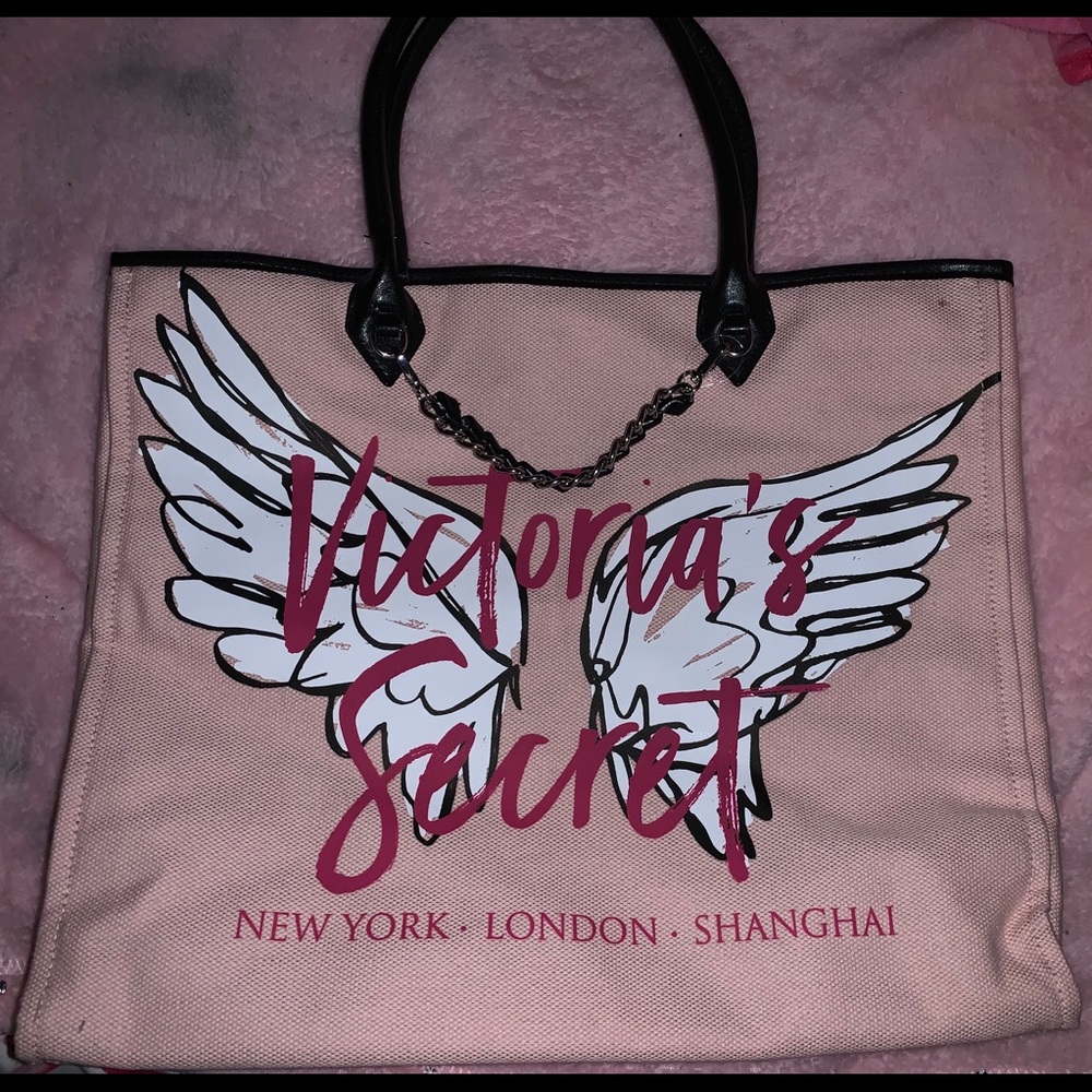 Victoria’s Secret overnight bag